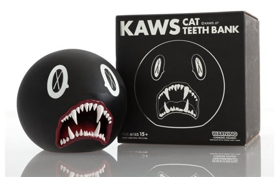 特撮 OriginalFake Kaws Cat Teeth Bank Green KAWS-Cat-Teeth-Bank-Vinyl-